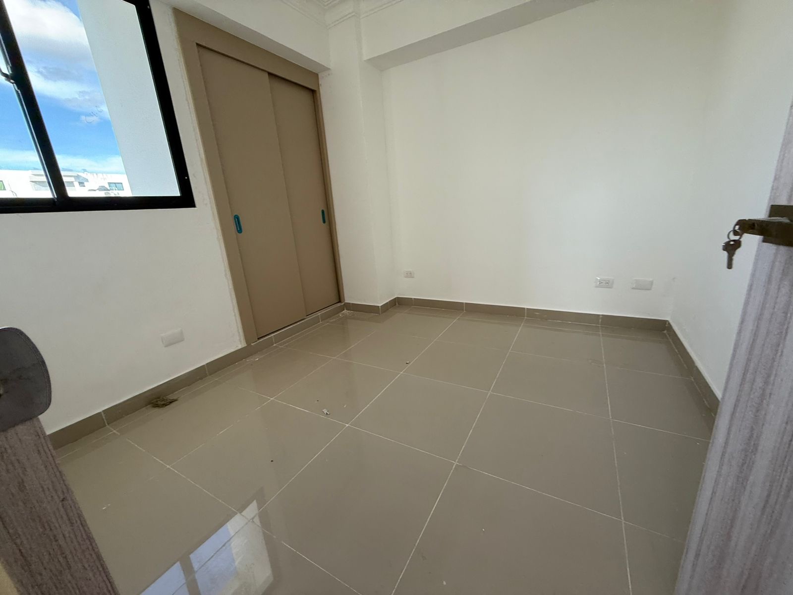 apartamentos - Vendo nuevo Independencia precio US$159,000 Aparta 3