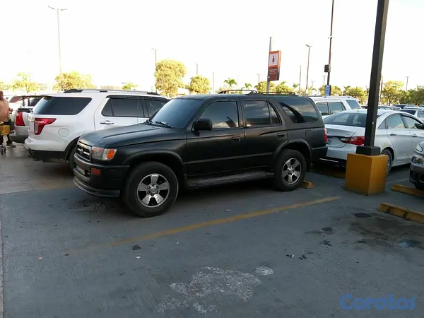 jeepetas y camionetas - TOYOTA 4RUNNER 2000 8