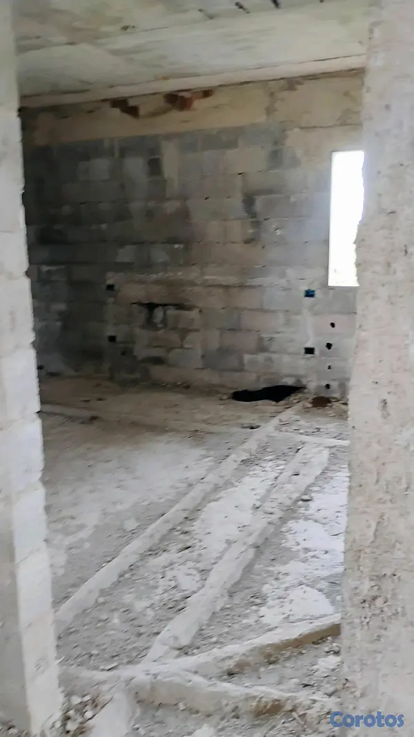 casas - gran oportunidad de inversión, amplia casa en obra gris.  14