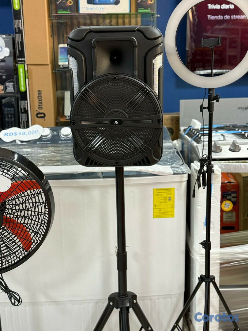 camaras y audio - BOCINA BLUETOOTH CON MICROFONO Y RADIO NUEVA DE CAJA