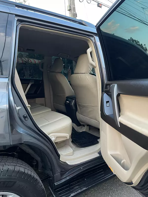 jeepetas y camionetas - Toyota land cruicer prado txl 2012 8