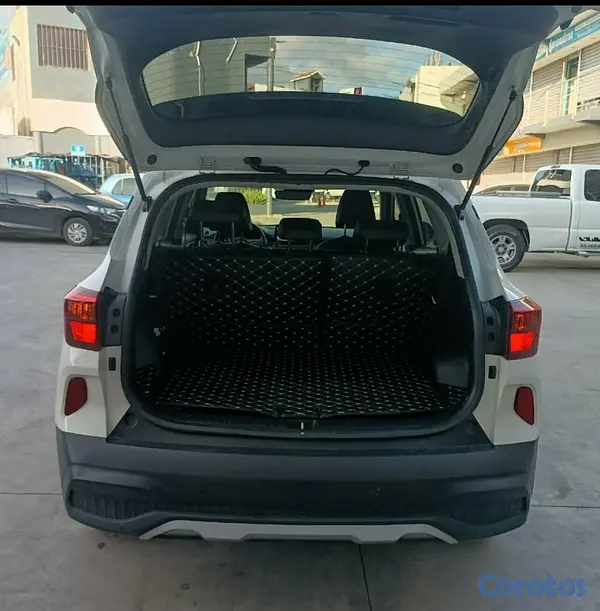 jeepetas y camionetas - KIA SELTOS 2022 BLANCO DIESEL 12