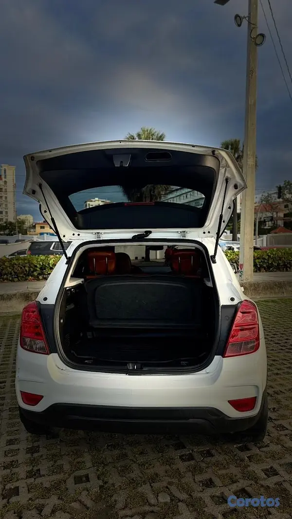 jeepetas y camionetas - 2018 Chevrolet Trax LT 6