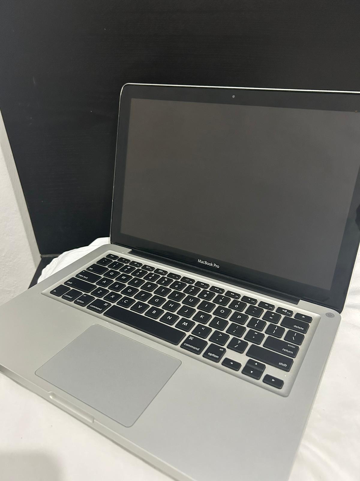 computadoras y laptops - MacBook pro 2011