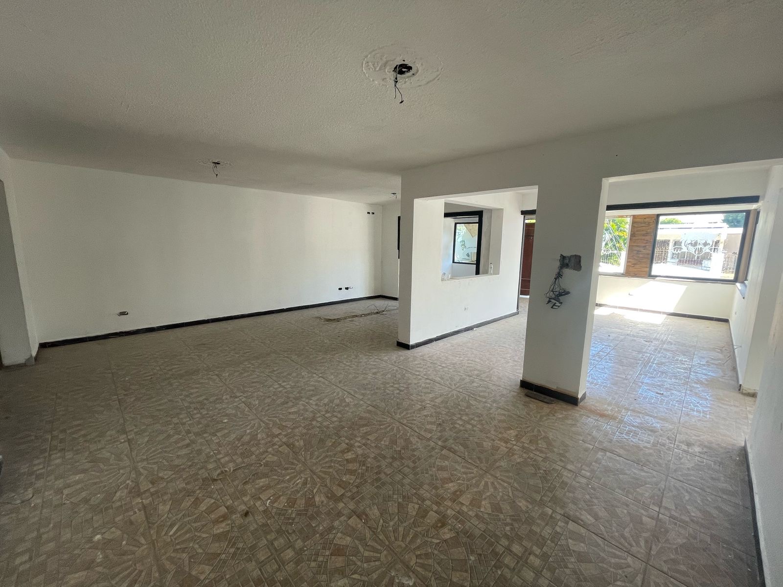 casas - Casa de esquina de 2 niveles en El Millón, para re 6