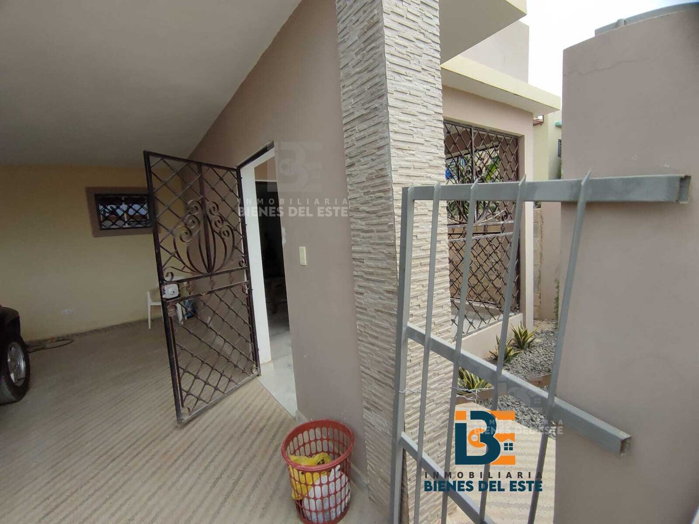 casas - Casa en Villa Cesarina, Se Vende de Oportunidad Nueva y ModernaDetrás de Los 3