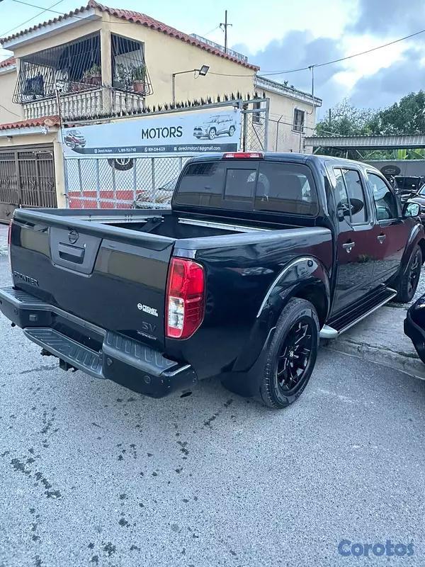jeepetas y camionetas - Nissan Frontier SV 2020  3