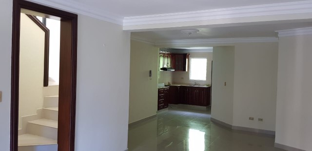 apartamentos - VENDO APARTAMENTO EN LA BEISBOLISTA PRÓXIMO A LA PROLONGACIÓN 27 3