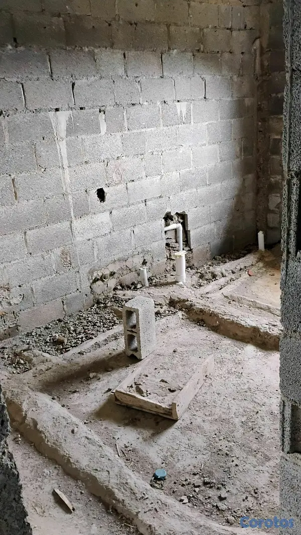 casas - gran oportunidad de inversión, amplia casa en obra gris.  15