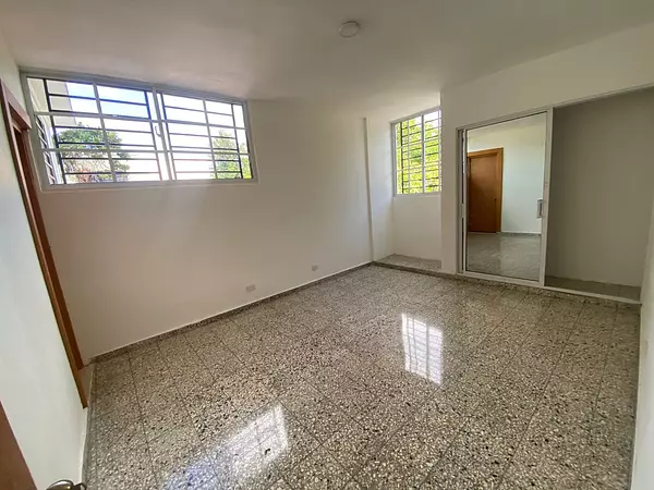 casas - Vendo casa prox. Av. Independencia 4