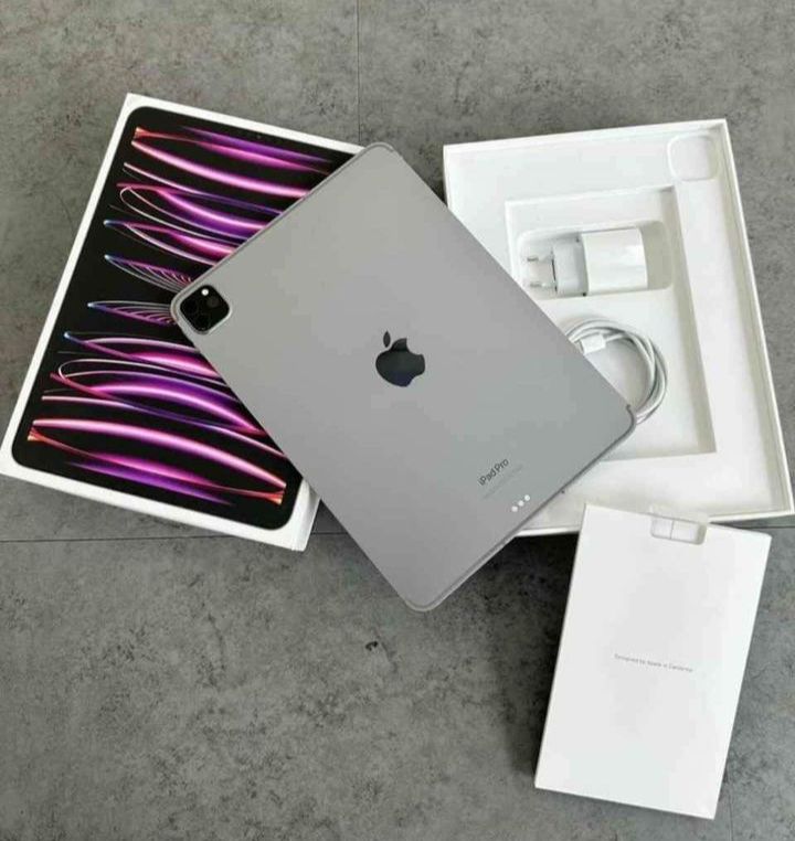 computadoras y laptops - Apple iPad Pro 2022 pant 12,9", Chip M2, 6th Gen, 1TB SSD, Cámara 12 Mp, Nueva 1