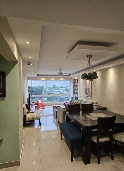 apartamentos - VENDO Piso 5 Con Ascensor En Viejo Arroyo Hondo 