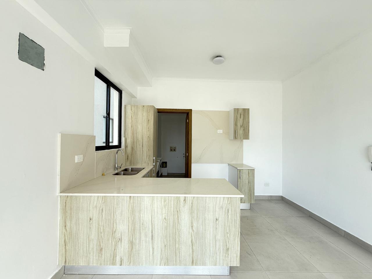 apartamentos - Millón dos hab dos parqueos 2.5 baños servicio  3