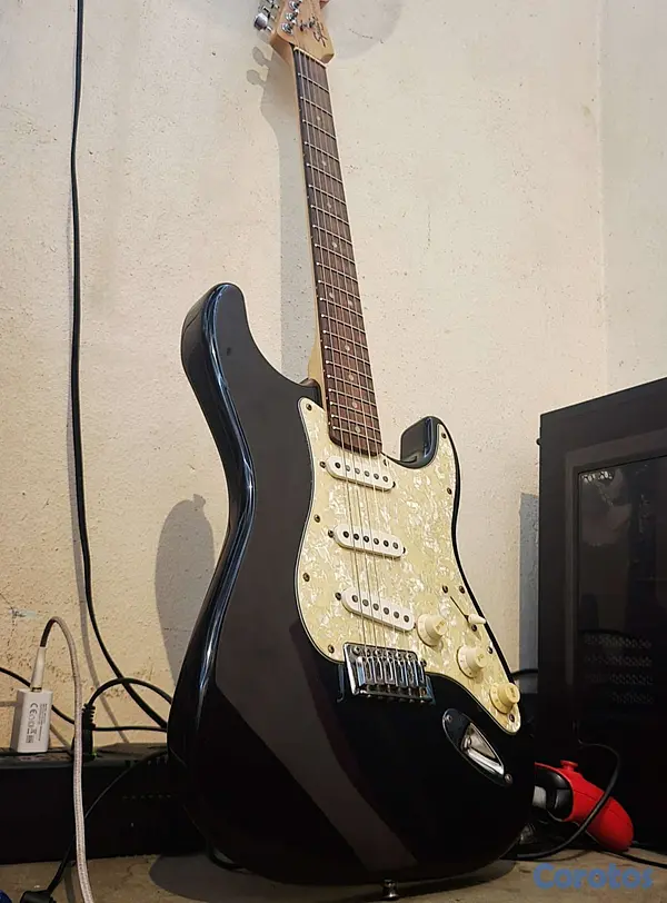 instrumentos musicales - Guitarra Eléctrica Fender Squier Stratocaster 4