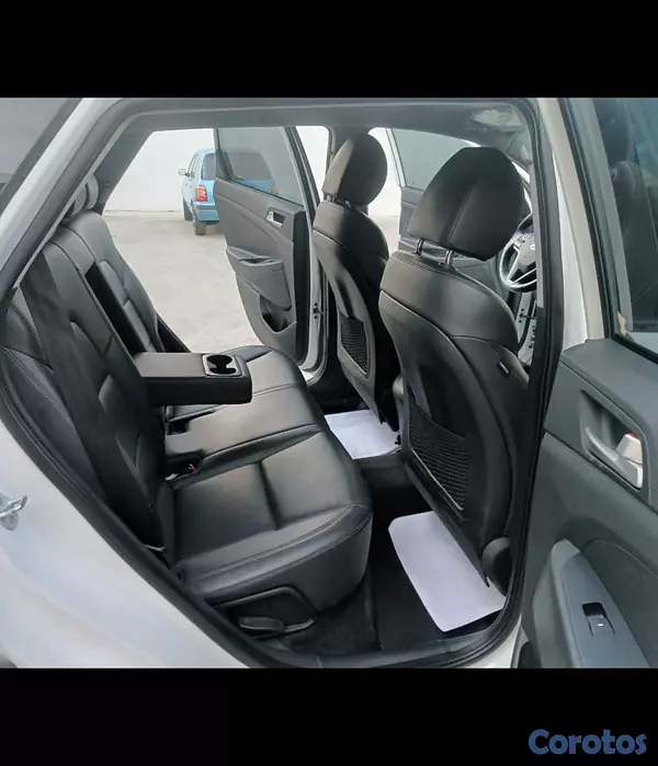 jeepetas y camionetas - HYUNDAI TUCSON 2020 BLANCO DIESEL 9