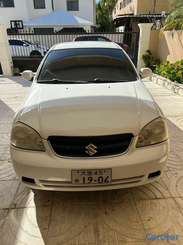 carros - Vendo Suzuki Forenza Negociable  8
