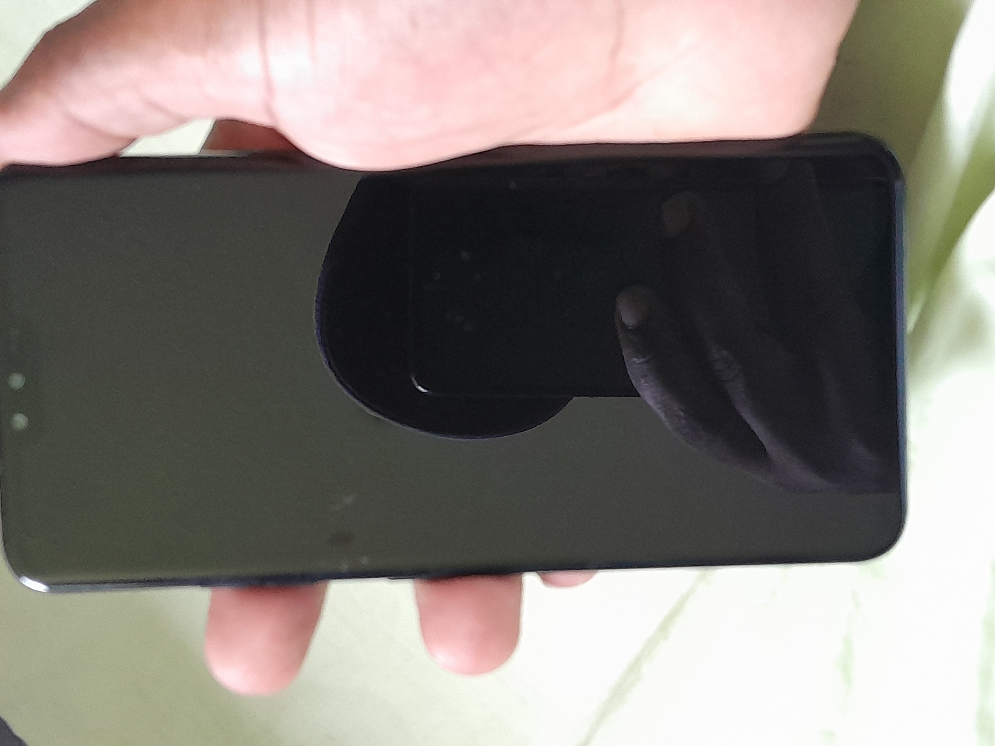celulares y tabletas - Vendo LG V40 en excelentes condiciones, lo vendo porqué no lo estoy usando. 2