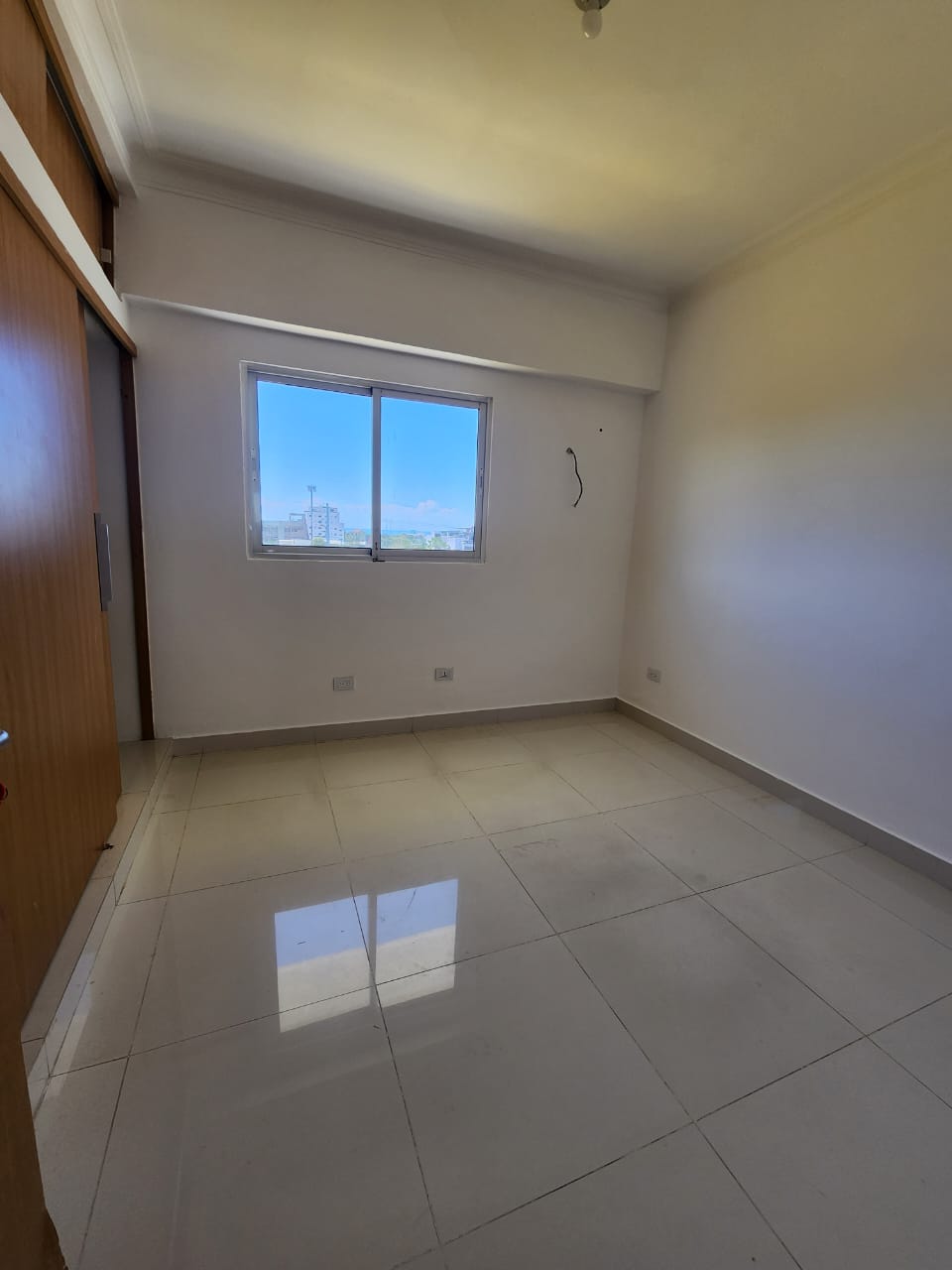 apartamentos - Cacique segundo nivel tres hab 2.5 baños dos parqu 3