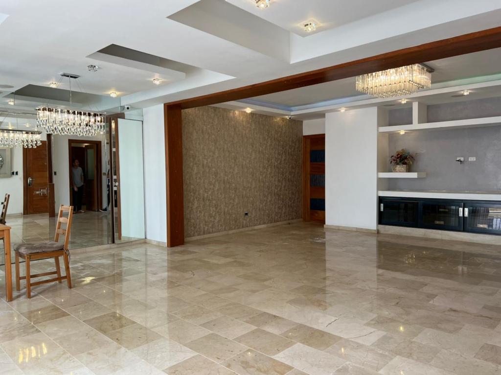 apartamentos - VENDO APARTAMENTO EN URB REAL REMODELADO