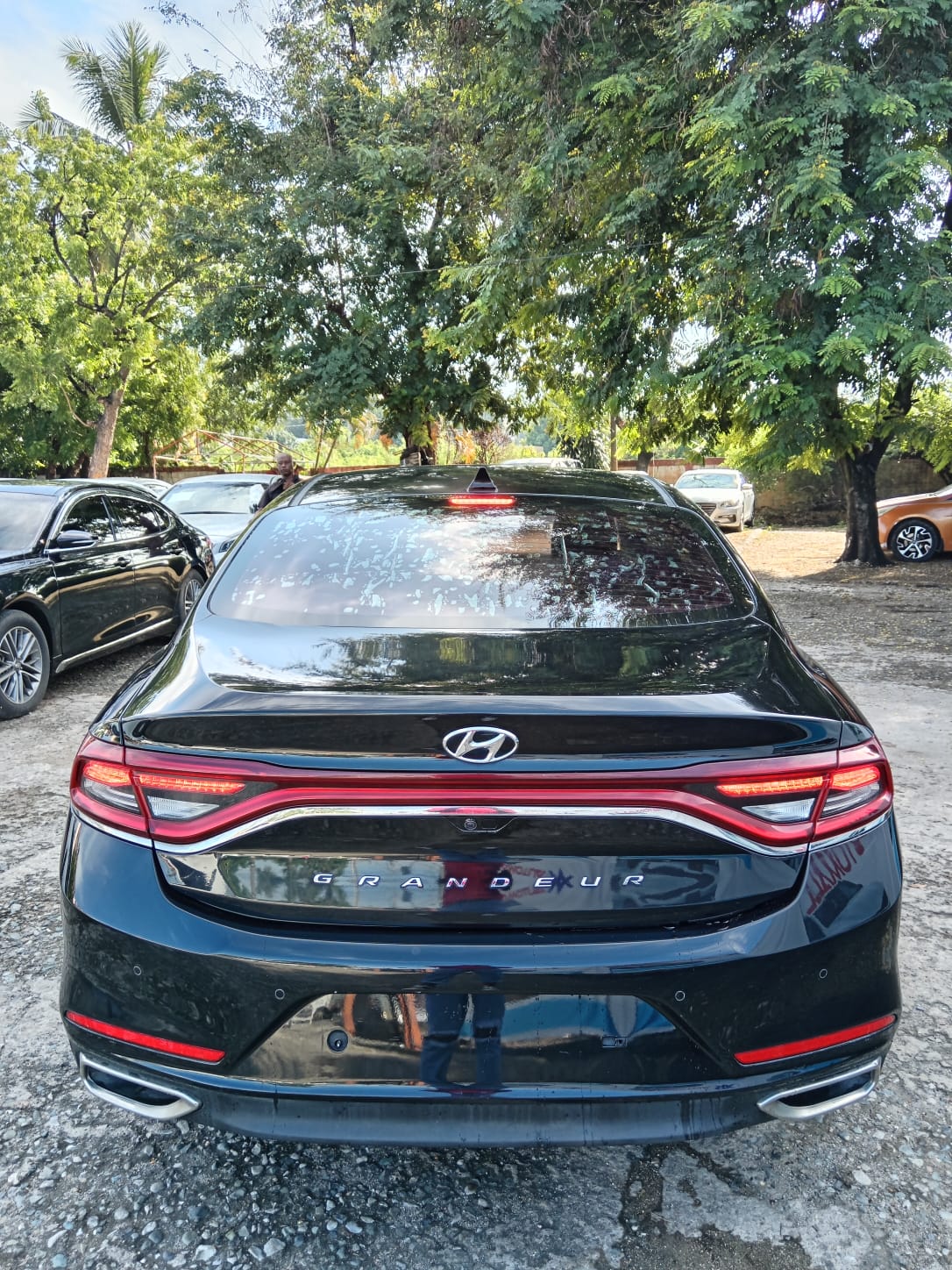 carros - HYUNDAI GRANDEUR 2018 NEGRO 4
