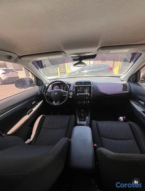jeepetas y camionetas - Mitsubishi Outlander Sport SE 2020 7