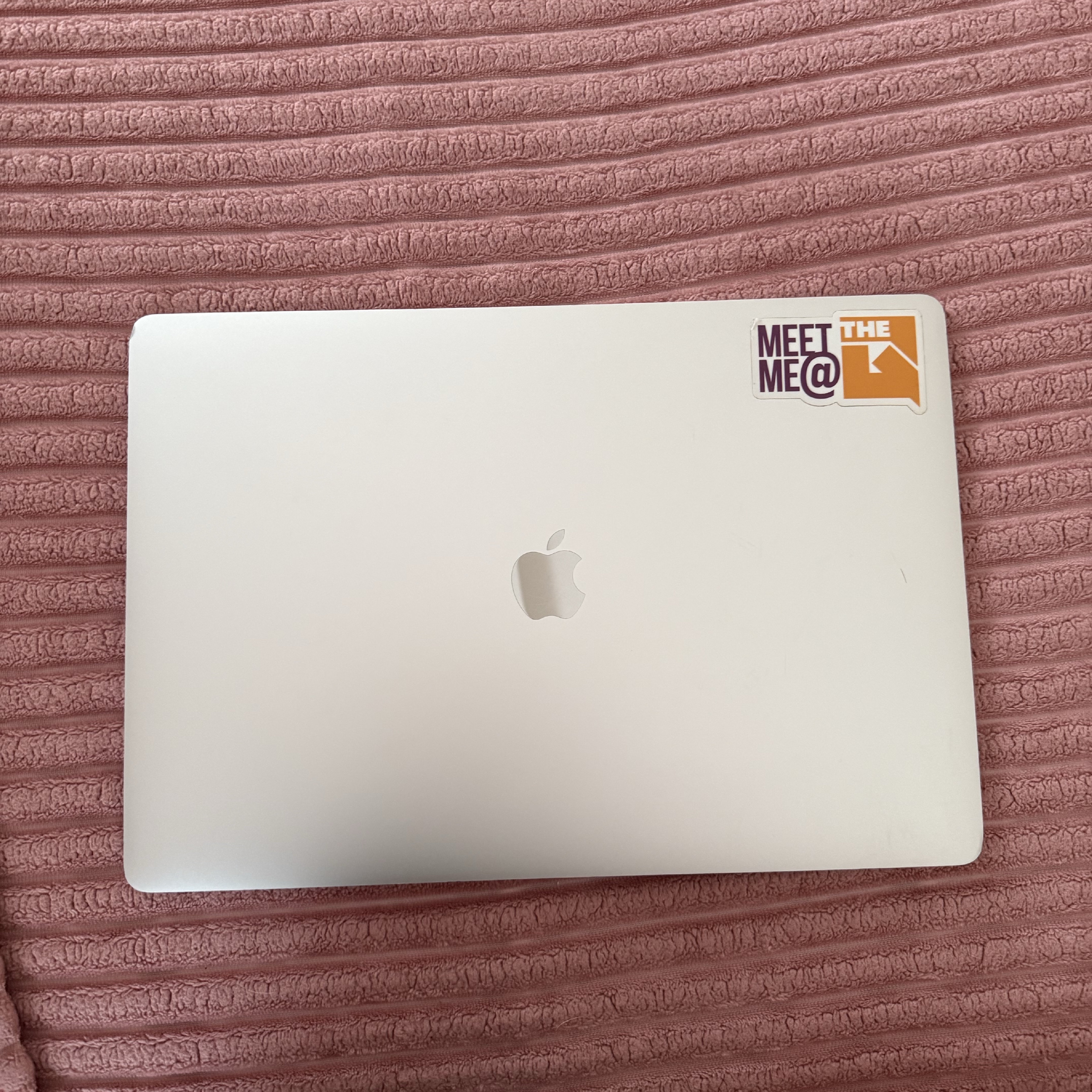 computadoras y laptops - MACBOOK PRO 16inch 2019 0