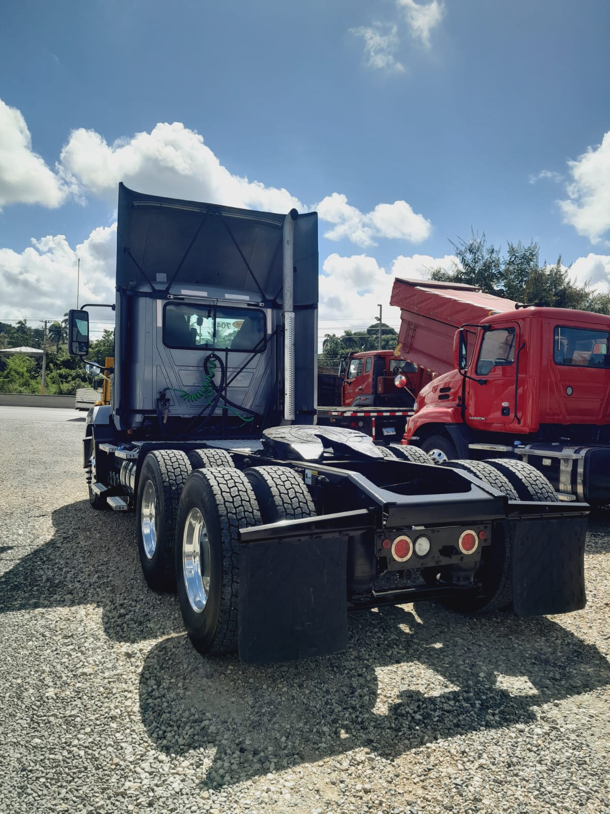 camiones y vehiculos pesados - Mack Anthem año 2020 5