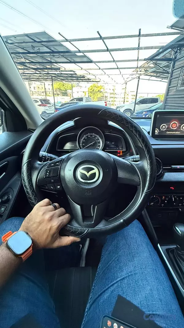 carros - Mazda Demio 2016 4