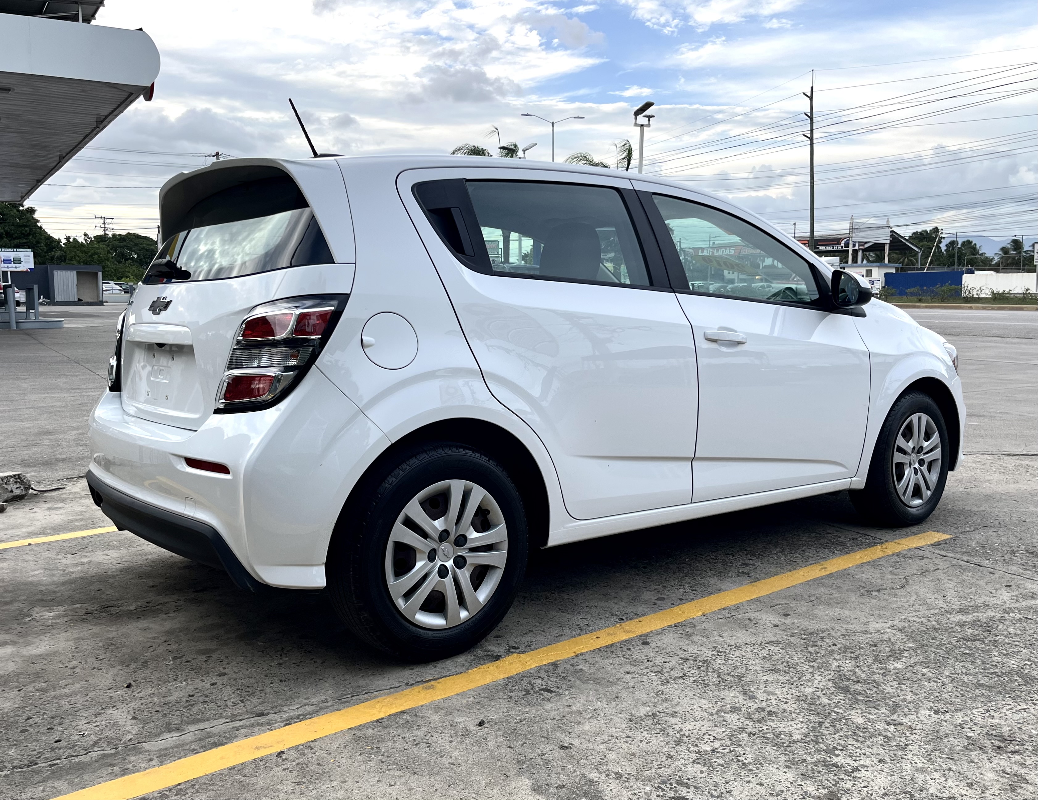 carros - Chevrolet Sonic 2019 LS  Versión americana 2