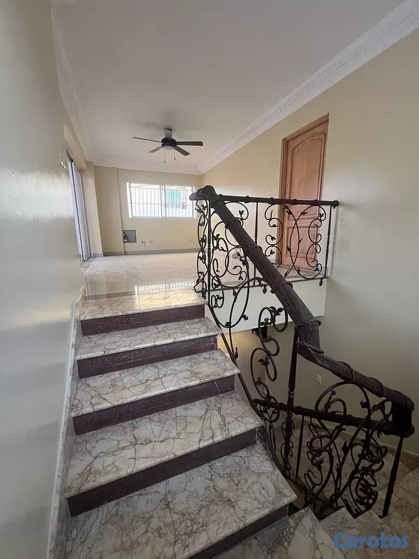 apartamentos - Penthouse de Lujo en Venta en Urb. Real – 344 m² con Terrazas y Jacuzzi  6