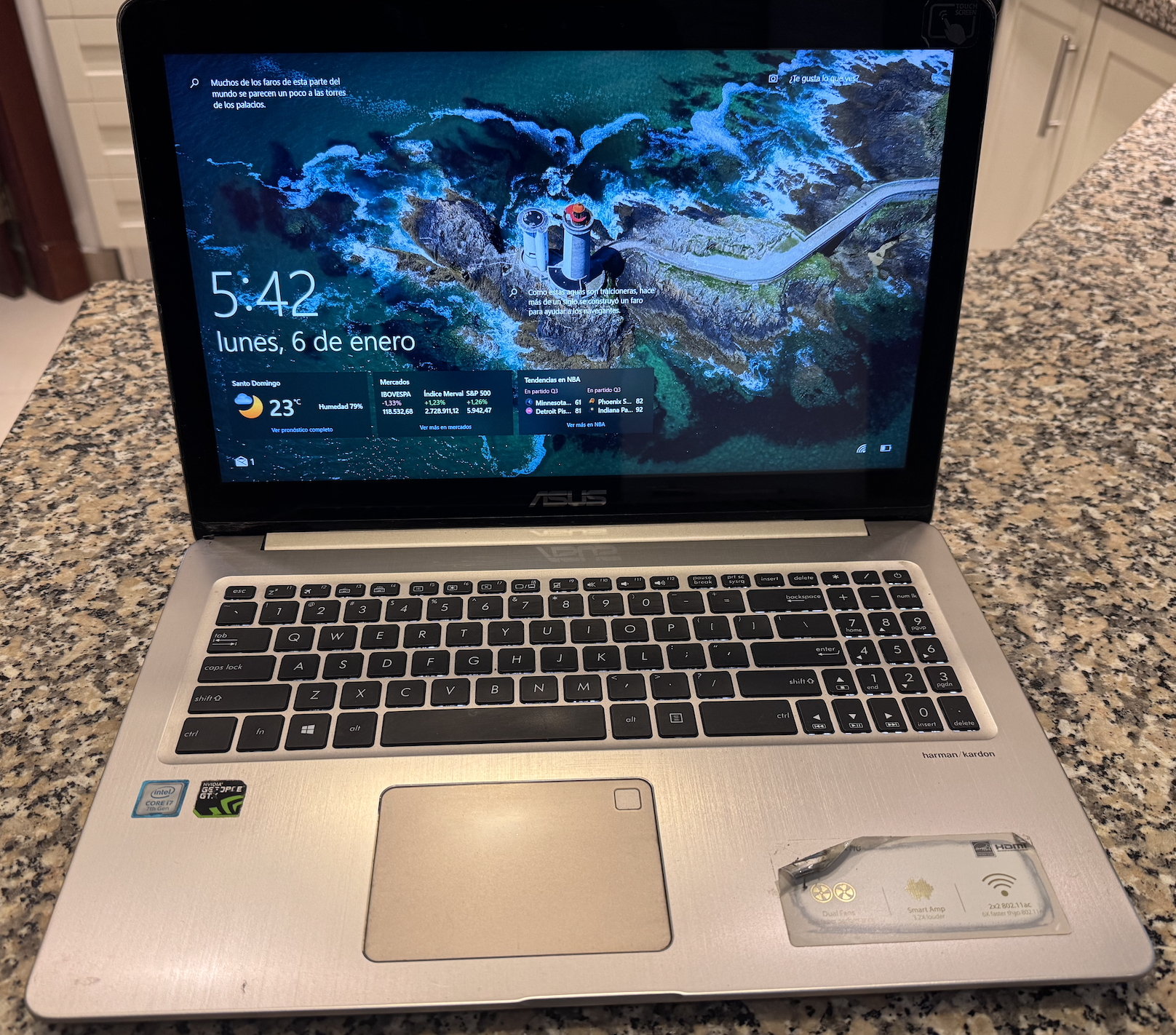 computadoras y laptops - Laptop Asus VivoBook Pro 15 5
