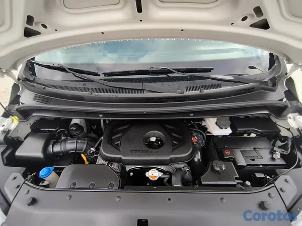 jeepetas y camionetas - 2020 Hyundai Starex Diesel  5
