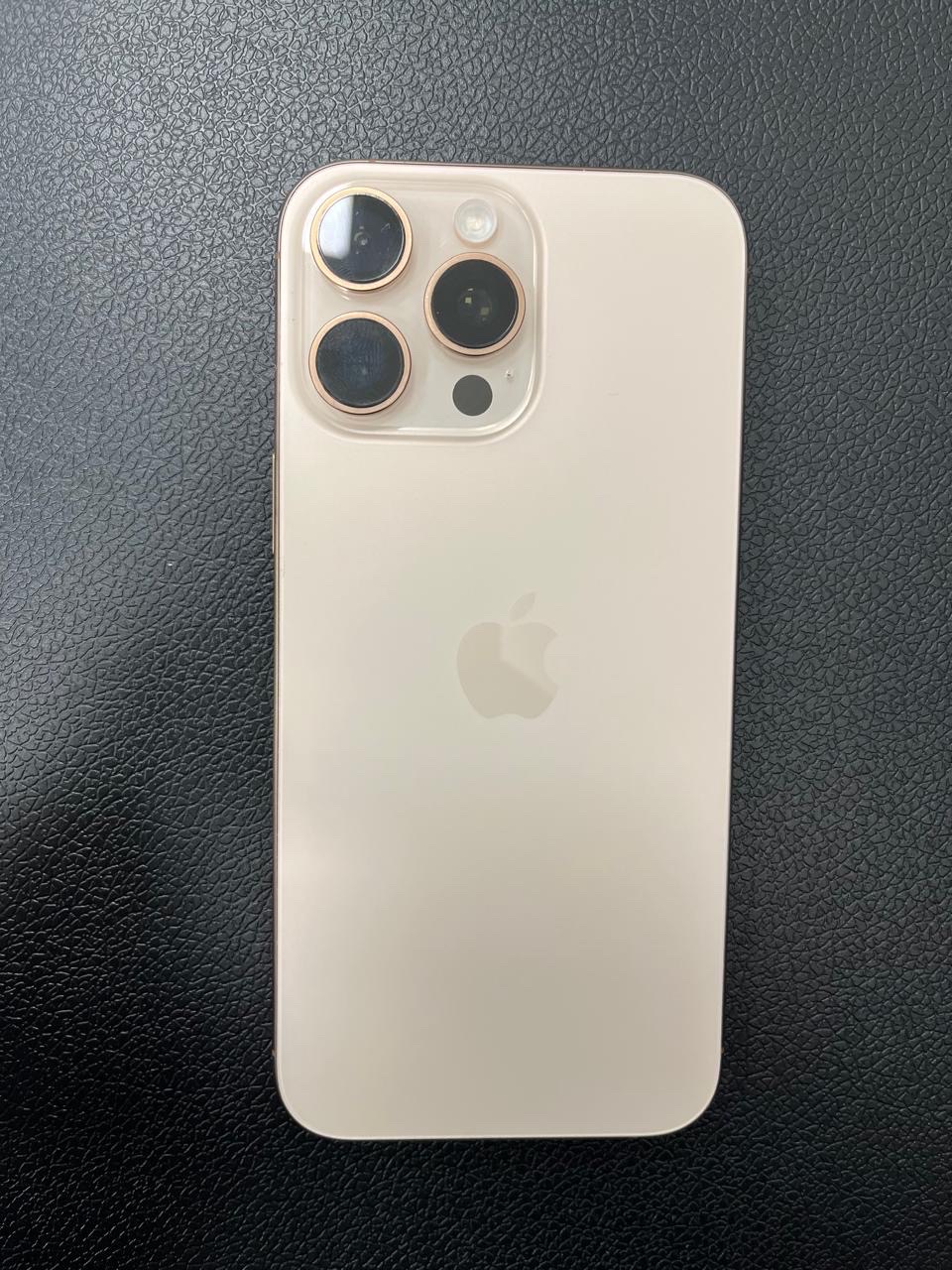 celulares y tabletas - iPhone 16 pro Max  0