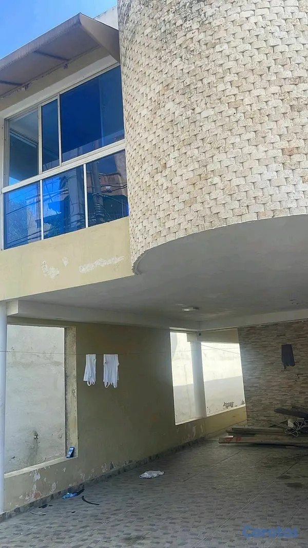 casas - casa de dos niveles con piscina en Res. Arismar Santo Domingo Este. 2
