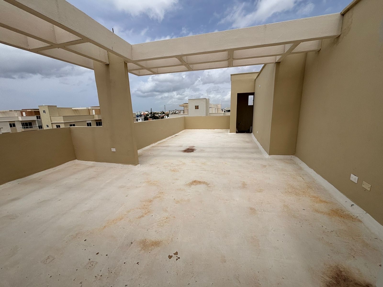 apartamentos - Apt. en venta de 3 hab. con terraza ubicado en Brisa Oriental I, San Isidro 9