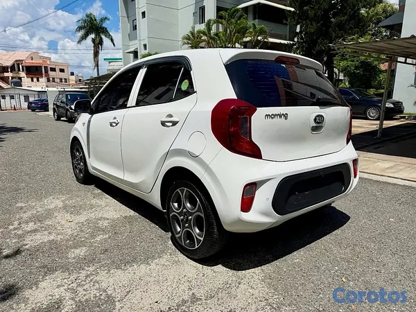 carros - Kia Morning 2020 4