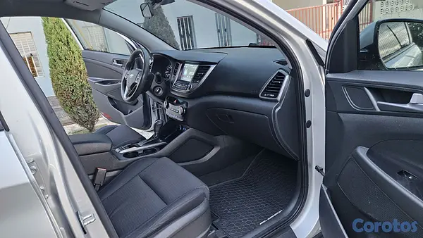 jeepetas y camionetas - hyundai Tucson 2017 doch 4