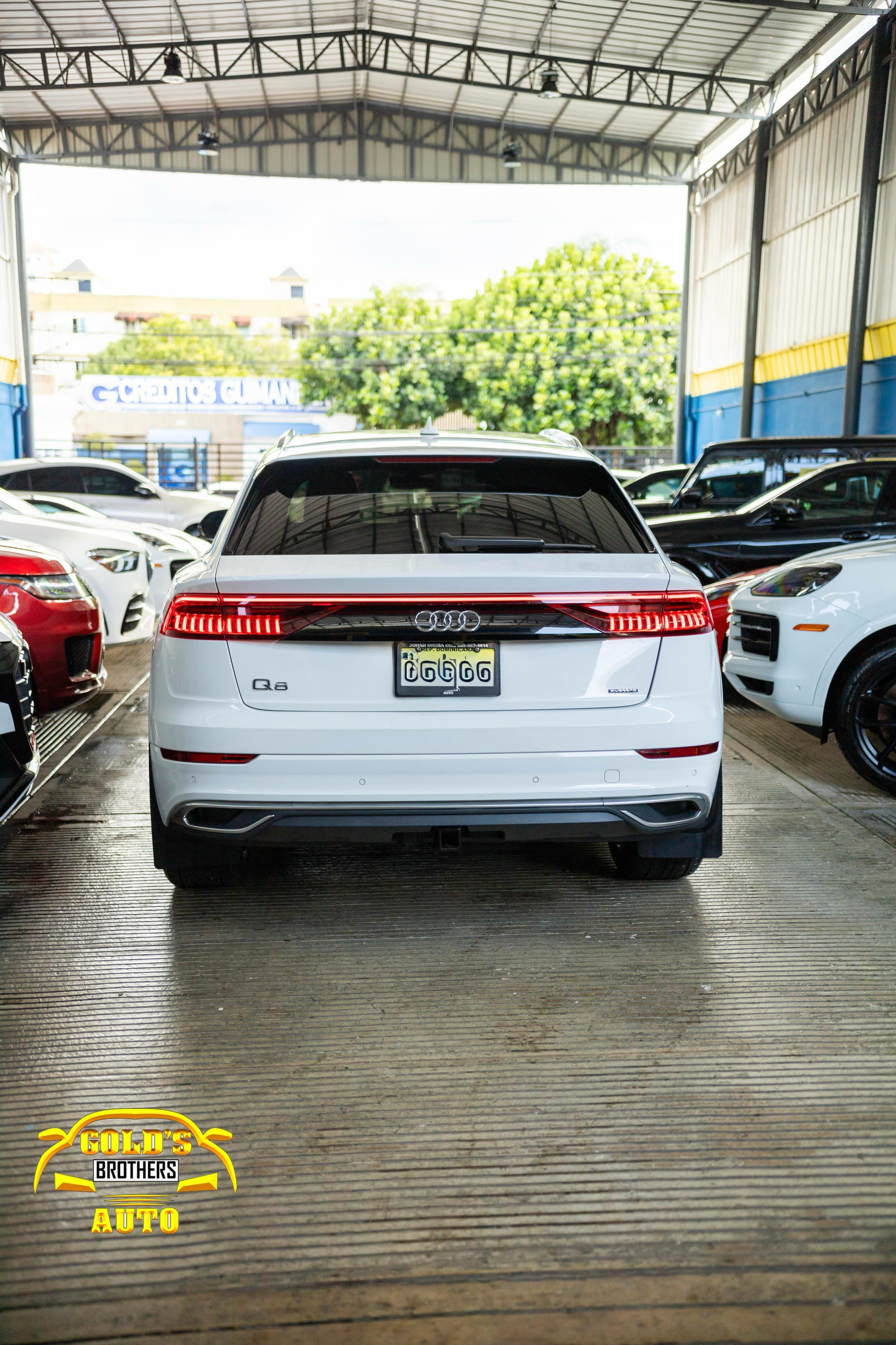 jeepetas y camionetas - Audi Q8 Prestige S-Line 2020 Clean Carfax 4