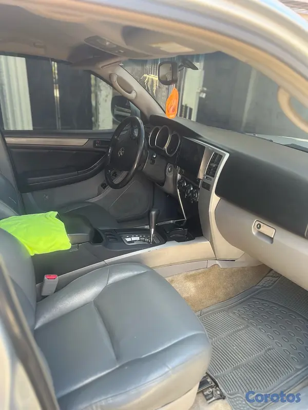 jeepetas y camionetas - Toyota runner 2006  8