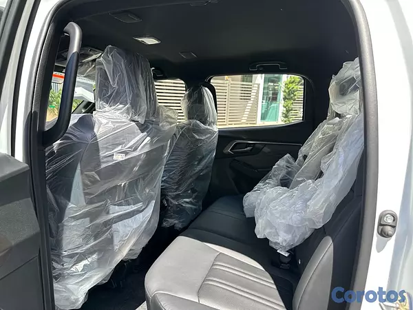 jeepetas y camionetas - Isuzu D-Max C/Cabina año 2027 0km 8