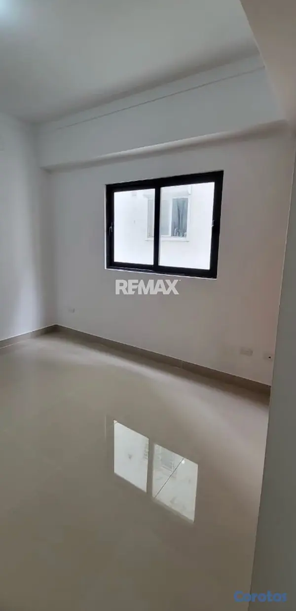 apartamentos - Apartamento Moderno en Evaristo Morales 2