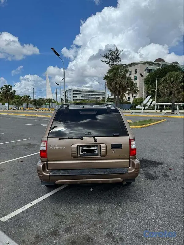 jeepetas y camionetas - Isuzu Rodeo 2001 3