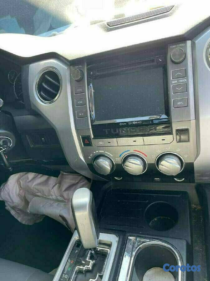 repuestos - Radio pantalla cd Para toyota Tacoma 2018 1