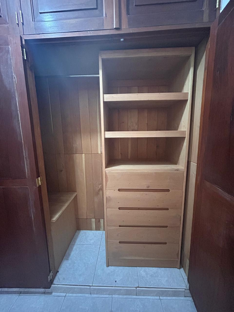 apartamentos - Apartamento en Alquiler en Evaristo Morales 3H, 2B, 2P, 1re Nivel 6