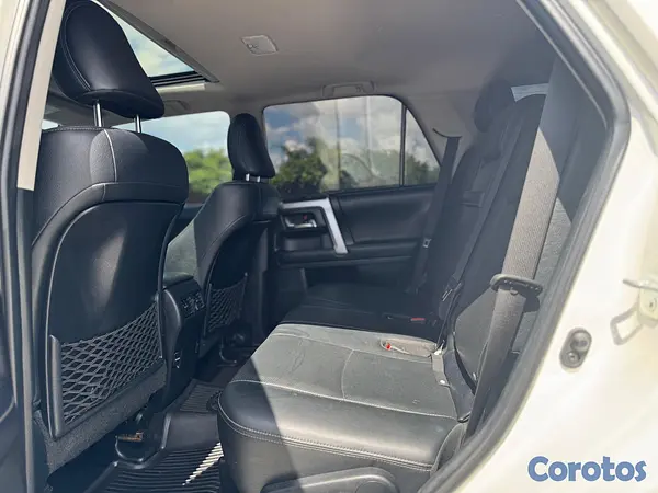 jeepetas y camionetas - Toyota 4Runner Limited 2019 6