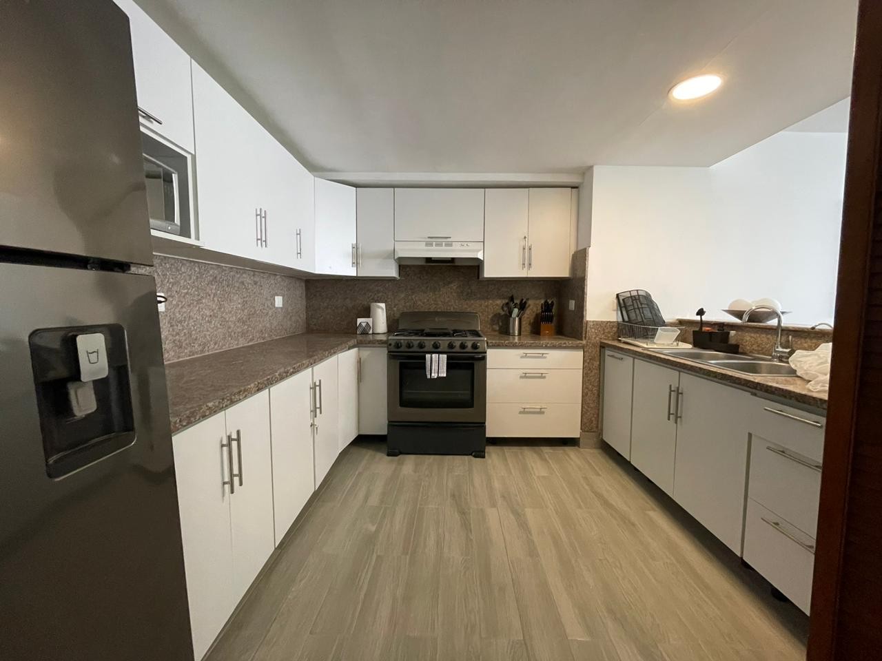 apartamentos - Alquiler de Apartamento Amueblado en Naco 8