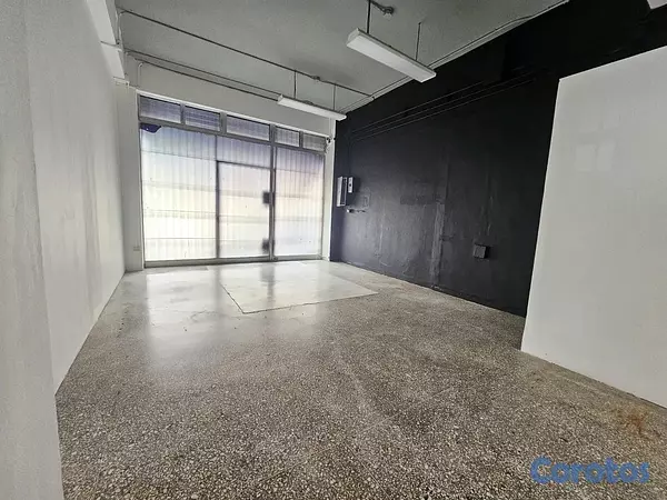 oficinas y locales comerciales - Alquiler local en la Esperilla  8