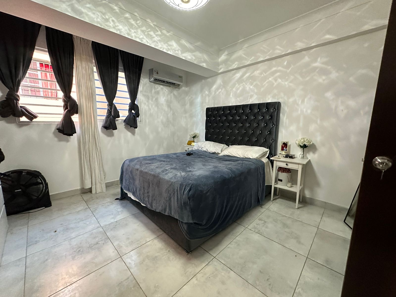 apartamentos - Vendo independencia klm 9 tercer nivel , precio RD 2