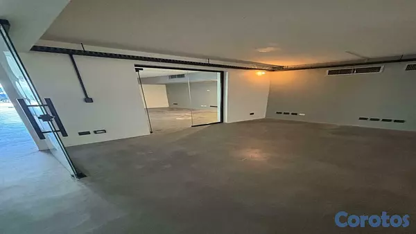 oficinas y locales comerciales - Alquilo Local Comercial  1,000 mts de terreno con 600 mts construcción 5
