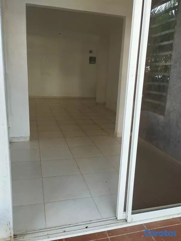 apartamentos - vente de apartamento en la autopista de san isidro 1ro y 2do nivel  2